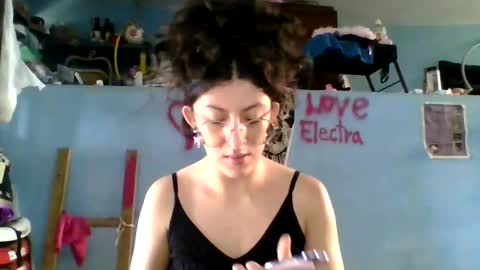 love_electra online show from November 2025 02:05:04 PM