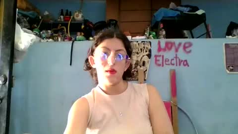 Snapshot of love_electra chatting on January 2026 09:19:01 PM love_electra online show from January 2026 09:19:01 PM