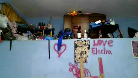 Snapshot of love_electra chatting on February 2026 06:15:01 PM love_electra online show from February 2026 06:15:01 PM