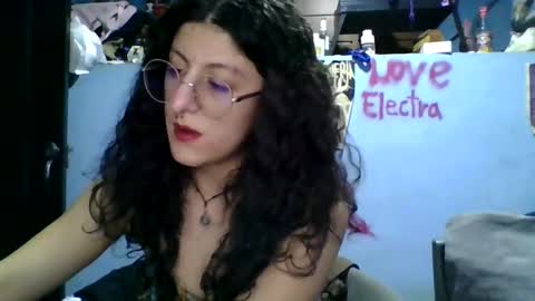Snapshot of love_electra chatting on March 2026 01:32:02 AM love_electra online show from March 2026 01:32:02 AM
