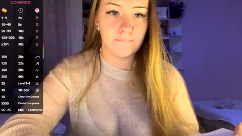 Megan online show from September 2025 04:12:02 PM