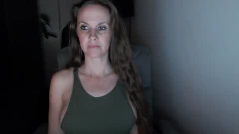 Snapshot of love_on_ chatting on November 2025 01:49:01 AM LoVe On online show from November 2025 01:49:01 AM