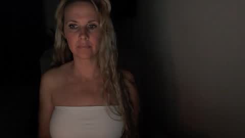 LoVe On  online show from April 2026 10:38:01 AM