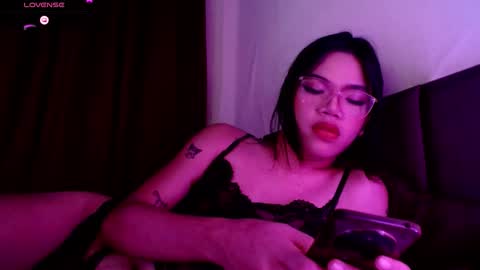 Seren online show from October 2025 12:23:02 PM