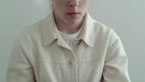 Snapshot of love_vivian chatting on November 2025 11:47:01 AM Vivian online show from November 2025 11:47:01 AM