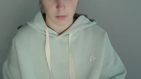 Snapshot of love_vivian chatting on November 2025 12:04:01 PM Vivian online show from November 2025 12:04:01 PM