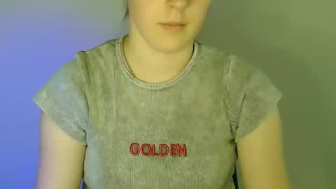 Snapshot of love_vivian chatting on December 2025 01:20:01 PM Vivian online show from December 2025 01:20:01 PM