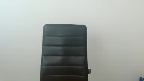 Vivian online show from March 2026 01:17:02 PM