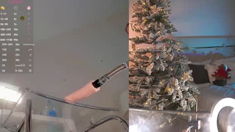 Snapshot of lovebabyblush chatting on December 2024 02:59:01 PM Shynie online show from December 2024 02:59:01 PM