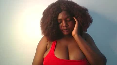 Snapshot of lovecumsluttie chatting on September 2025 09:05:02 PM mila online show from September 2025 09:05:02 PM