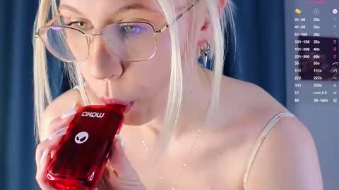 God like girl Ann online show from November 2025 05:35:01 PM