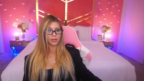 loveedove online show from July 2026 12:36:02 PM
