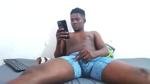 Snapshot of loveforever_69 chatting on December 2025 11:03:02 AM -kiliiamp online show from December 2025 11:03:02 AM