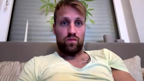 lovefuesse online show from November 2025 09:04:01 PM