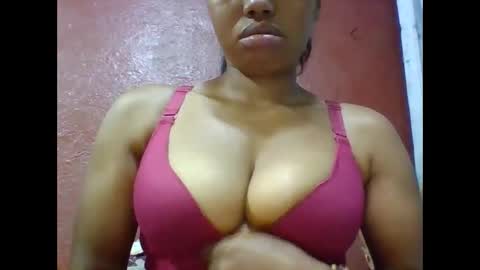 loveinlife750427 online show from February 2026 03:29:02 AM