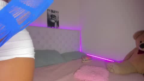 Snapshot of loveit_hermione chatting on January 2025 03:13:01 AM Val online show from January 2025 03:13:01 AM