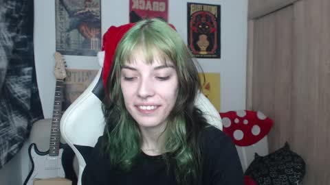 Snapshot of lovely_cass chatting on December 2024 08:25:02 PM Cassie online show from December 2024 08:25:02 PM