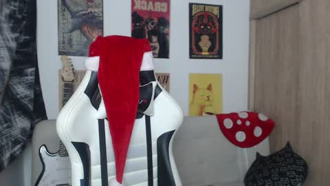 Snapshot of lovely_cass chatting on December 2024 05:11:02 AM Cassie online show from December 2024 05:11:02 AM