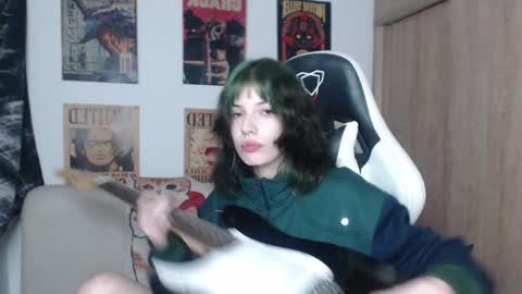 Snapshot of lovely_cass chatting on January 2025 03:43:01 AM Cassie online show from January 2025 03:43:01 AM