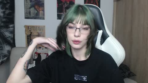 Snapshot of lovely_cass chatting on January 2025 02:41:01 AM Cassie online show from January 2025 02:41:01 AM