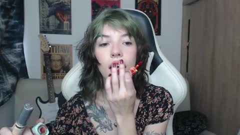 Snapshot of lovely_cass chatting on January 2025 07:04:01 PM Cassie online show from January 2025 07:04:01 PM