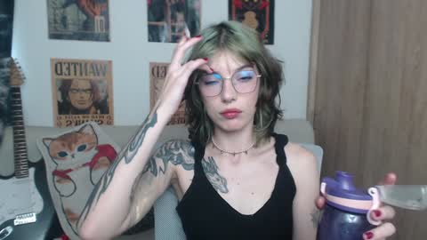 Snapshot of lovely_cass chatting on January 2025 08:54:01 PM Cassie online show from January 2025 08:54:01 PM