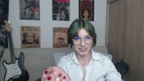 Snapshot of lovely_cass chatting on February 2025 11:06:01 PM Cassie online show from February 2025 11:06:01 PM