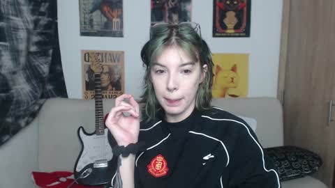 Snapshot of lovely_cass chatting on February 2025 10:20:01 PM Cassie online show from February 2025 10:20:01 PM