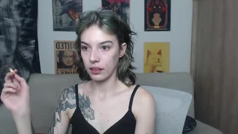 Snapshot of lovely_cass chatting on February 2025 01:15:01 AM Cassie online show from February 2025 01:15:01 AM