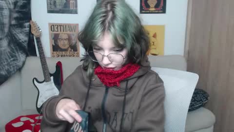 Snapshot of lovely_cass chatting on February 2025 07:37:01 AM Cassie online show from February 2025 07:37:01 AM