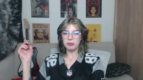 Snapshot of lovely_cass chatting on February 2025 05:44:02 AM Cassie online show from February 2025 05:44:02 AM