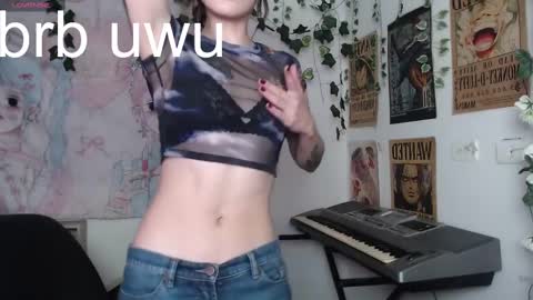 Snapshot of lovely_cass chatting on March 2025 04:28:01 AM Cassie online show from March 2025 04:28:01 AM