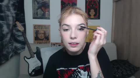 Snapshot of lovely_cass chatting on March 2025 12:00:01 AM Cassie online show from March 2025 12:00:01 AM