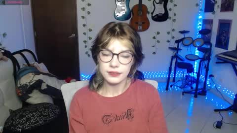 Snapshot of lovely_cass chatting on November 2025 05:40:02 AM Cassie online show from November 2025 05:40:02 AM