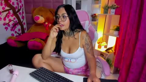 lovely_celestte online show from June 2026 06:03:02 PM