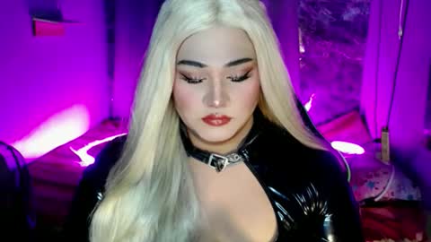 Snapshot of lovely_coleen chatting on November 2025 06:22:02 PM lovely_coleen online show from November 2025 06:22:02 PM