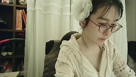 DANA KIM online show from February 2025 05:50:02 PM