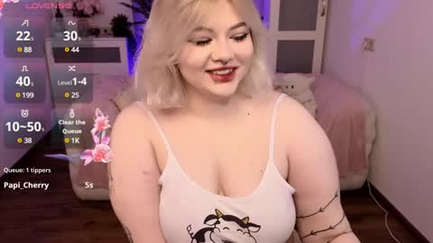 Snapshot of lovely_leilla chatting on January 2025 11:21:02 PM lovely_leilla online show from January 2025 11:21:02 PM