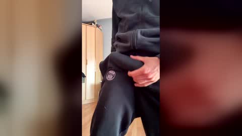 lovely_lollypop online show from May 2026 09:15:02 AM