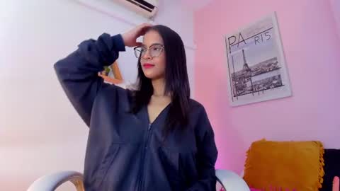 Snapshot of lovely_oliviaa chatting on June 2026 11:43:02 AM Olivia online show from June 2026 11:43:02 AM