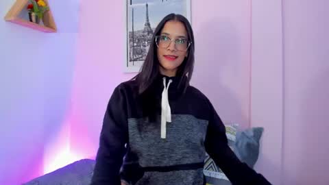Snapshot of lovely_oliviaa chatting on July 2026 05:44:01 PM Olivia online show from July 2026 05:44:01 PM