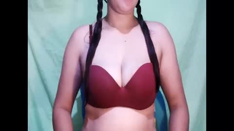 Snapshot of lovely_rose25 chatting on September 2025 07:57:02 AM lovely rose25 online show from September 2025 07:57:02 AM