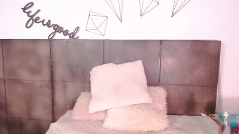 Hi guys online show from November 2025 03:24:02 PM