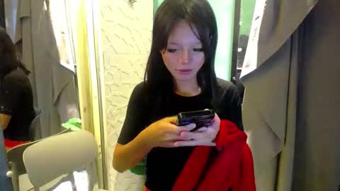 Snapshot of lovely_thea_xoxo chatting on May 2026 08:25:02 PM Thea online show from May 2026 08:25:02 PM