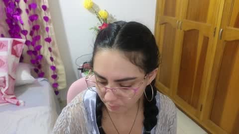 Snapshot of lovely_trix_ chatting on December 2024 11:44:01 AM Trix online show from December 2024 11:44:01 AM