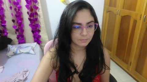 Snapshot of lovely_trix_ chatting on December 2024 11:38:02 AM Trix online show from December 2024 11:38:02 AM