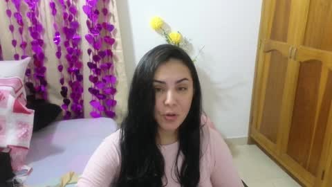 Snapshot of lovely_trix_ chatting on January 2025 11:39:02 AM Trix online show from January 2025 11:39:02 AM