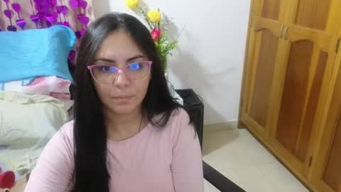 Snapshot of lovely_trix_ chatting on February 2025 11:49:01 AM Trix online show from February 2025 11:49:01 AM
