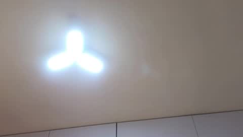 Snapshot of lovely_trix_ chatting on September 2025 12:05:01 PM Trix online show from September 2025 12:05:01 PM