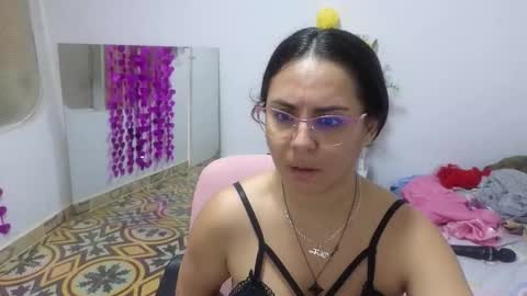 Snapshot of lovely_trix_ chatting on September 2025 12:10:01 PM Trix online show from September 2025 12:10:01 PM